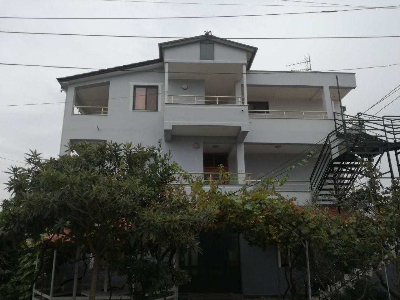 Villa Osmani ดูร์เรส ภายนอก รูปภาพ